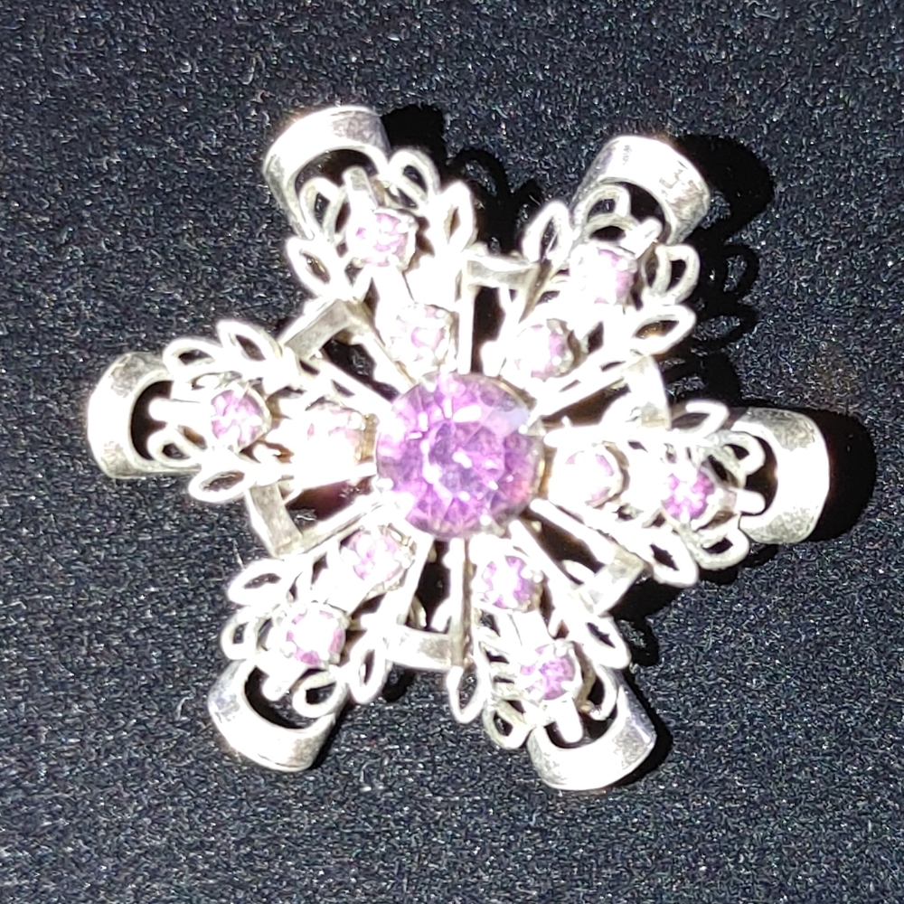 Vintage amethyst snowflake silvertone brooch - Picture 8 of 12